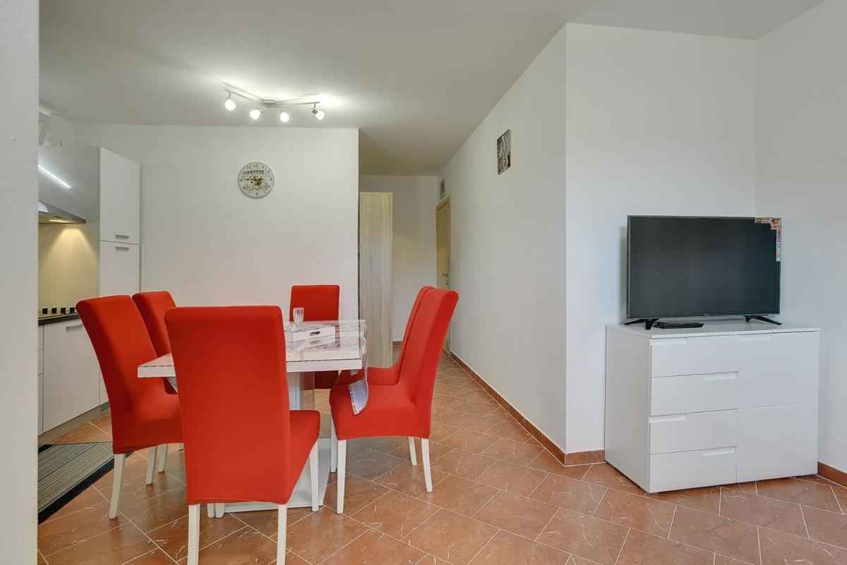Apartments Elviana Πούλα Εξωτερικό φωτογραφία