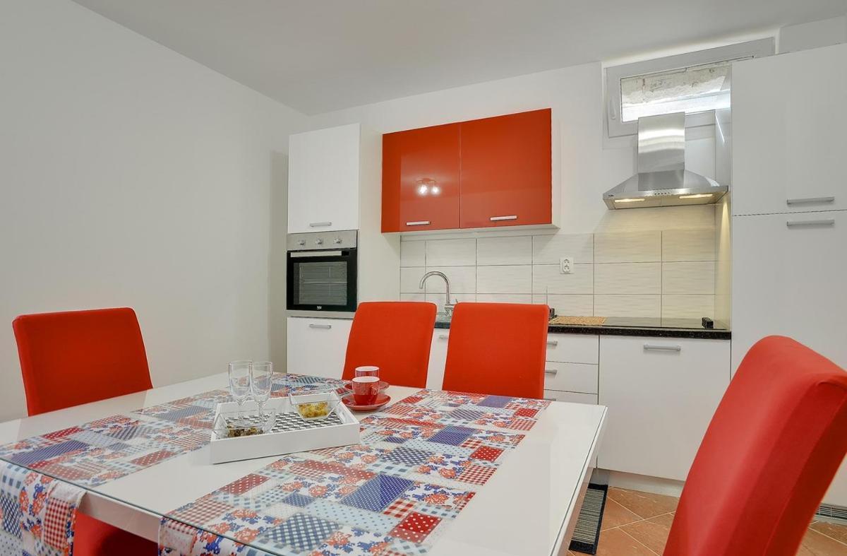 Apartments Elviana Πούλα Εξωτερικό φωτογραφία