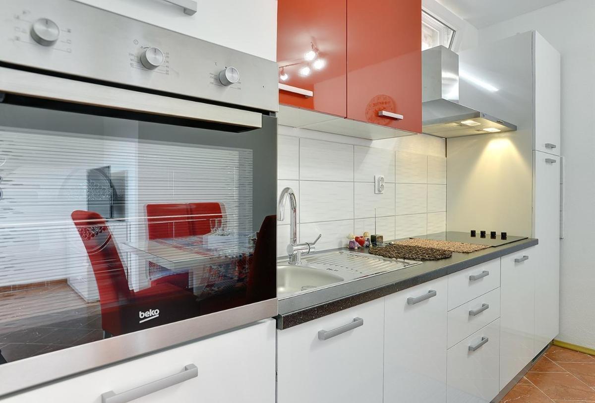Apartments Elviana Πούλα Εξωτερικό φωτογραφία